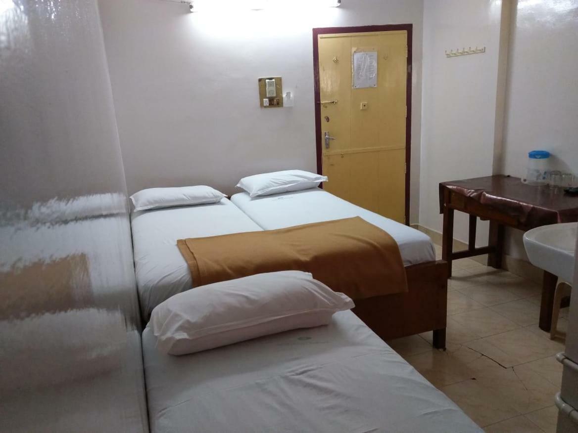 Anandan Tourist Home Варкала Экстерьер фото
