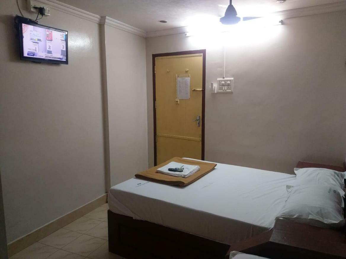 Anandan Tourist Home Варкала Экстерьер фото
